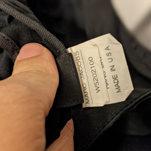 2pc set Marc Jacobs blazer and matching skirt suit - Picture 9 of 13